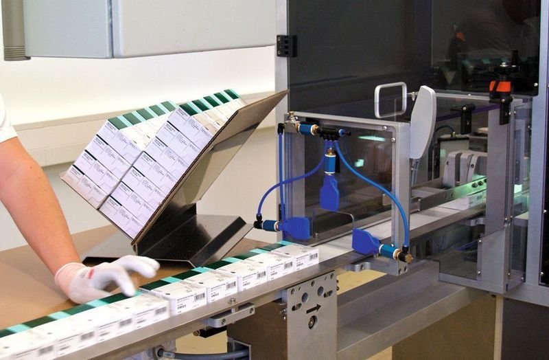Der Aufdruck von bis zu 80 Faltschachteln/min und 75000 Blisterverpackungen am Tag wird in einem bekannten Pharma-unternehmen exakt kontrolliert und dokumentiert. Bilder: Cognex (Archiv: Vogel Business Media)