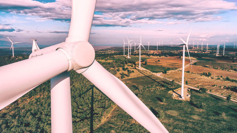Der Strom aus Windkraft war in diesem Jahr aufgrund geringer Windmengen niedriger als 2020.