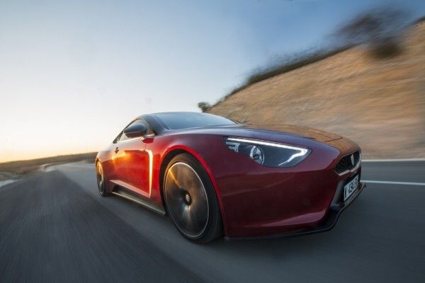 Die ersten Exemplare des elektrischen Supersportwagens Furtive eGT werden ab Ende 2013 ausgeliefert (Bild: Exagon)