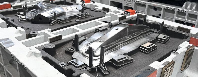 Bei diesem Doppelwerkzeug (Innenteil BMW) hat sich SWZ über das digitale Tuschieren mehrere Tage Schleifarbeit gespart.(Bild:  SWZ/Autoform)