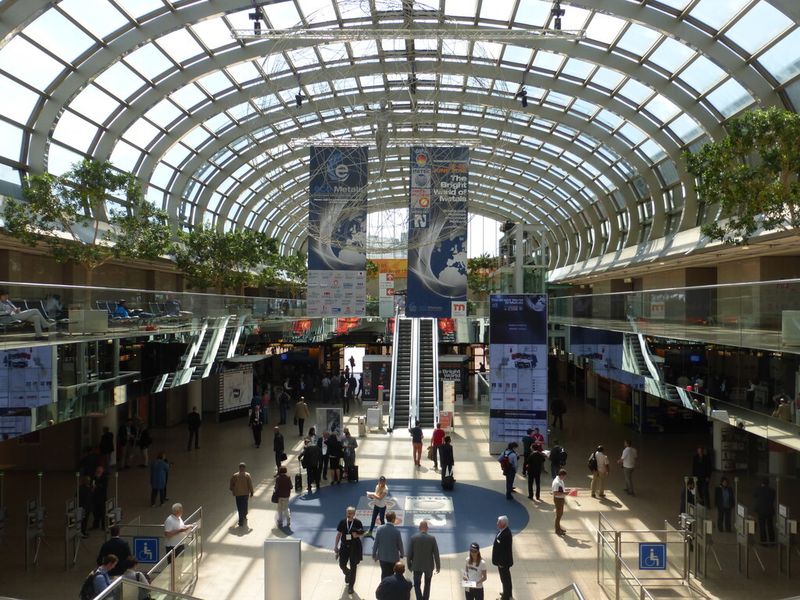 In den Hallen 3,4 und 5 befindet sich die Metec, in den Hallen 9 und 10 ist die Thermprocess zu Hause, in den Hallen 10 bis 13 und 15 bis 17 kann die Gifa besucht werden und in den Hallen 13 und 14 zeigt die Newcast den neusten Stand der Technik. (Bild: Finus)