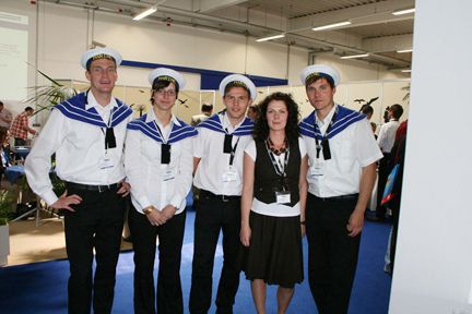 Auch die Empfangscrew der 