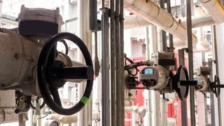 Mit dem NOA-Konzept lassen sich die Daten der Feldgeräte rückwirkungsfrei und sicher auslesen und beispielsweise in eine Cloud weiterleiten. (Phoenix Contact)