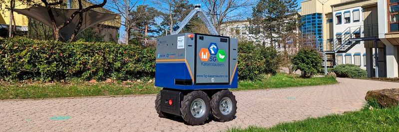 Forscher aus Rheinland-Pfalz untersuchen derzeit, wie 5G-Anwendungen die industrielle Automatisierung beschleunigen könnten. Das untersucht man etwa anhand von Transportrobotern. Doch es gibt noch viel zu tun. Hier kommen nun die Forscher zu Wort.(Bild:  Alexfilms)