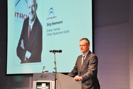 Citroën-Vertriebschef Jörg Seemann gratulierte seinem Vertriebspartner zur Top-Platzierung.  (Foto: Rehberg)