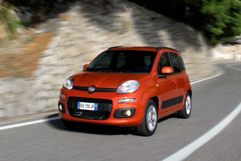 Die Händler von Fiat verlangen aktuell für den Panda in der Basisversion „My Style 1,2 8V“ knapp 8.000 Euro. Der Kleinwagen mit 51 kW/69 PS leistendem Vierzylinder-Benzinmotor begnügt sich im EU-Verbrauchszyklus mit 4,7 l/100 km (111 g CO2/km). (Foto: Fiat)