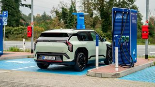 Die Auslastung der öffentlichen Ladesäulen in Deutschland steigt, bleibt aber weiterhin auf niedrigem Niveau. (Bild: SP-X)