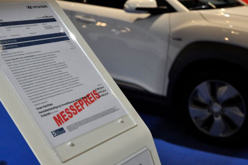 Dementsprechend können die Kunden das eine oder andere Schnäppchen machen. (Bild: Wehner/»kfz-betrieb«)