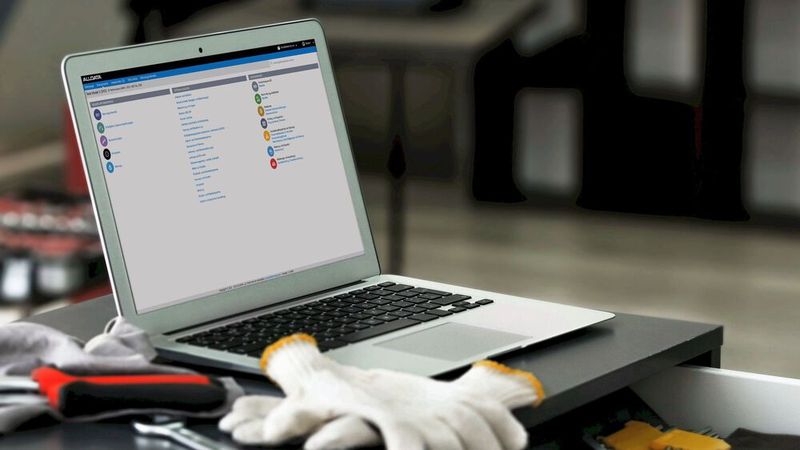 Alldata-Repair deckt nach der Ergänzung um Angaben von Abarth, Chrysler und Tesla nunmehr 36 Marken ab.(Bild:  Alldata)