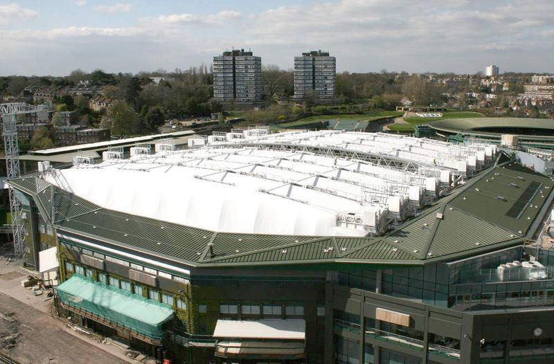 Die Pendelrollen- und Axialpendelrollenlager sorgen dafür, dass sich das Dach in weniger als zehn Minuten öffnet oder schließt. (Archiv: Vogel Business Media)