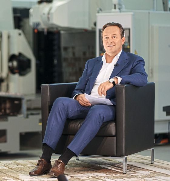 «Neue Wachstumschancen erwarten wir vom Zusammenspiel der anwendungs­orientierten Produktinnovation mit dem gruppenweit integrierten Vertrieb, der die Position in wichtigen Zielmärkten wie China und Nordamerika deutlich ausgebaut hat», Dr. Christian Walti, Geschäftsführer Starrag AG. (Starrag)