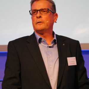Klaus Heisterkamp (Vorstandsmitglied Verband der Peugeot-Partner Deutschlands) zeigte die Zukunft der neuen IT-Infrastruktur auf.(Foto:  Baeuchle)