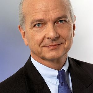 Dr. Edgar Rappold, Verwaltungsratspräsident der Winterthur Technologie AG, Zug: „Die 
Maschinenbestellungen haben sich gegenüber dem Vorjahr nahezu vervierfacht.“ 