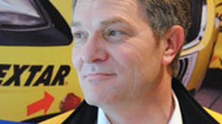 Aus Sicht von Dietmar Neubauer, Leiter Verkauf/Handel bei Fuchs Europe Schmierstoffe, gehören Öl und Motorsport zusammen. (Foto: Baeuchle)