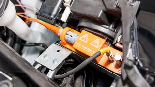 Die Messmodule vom Typ HV ADMM und HV PTMM ergänzen das Temperatur-Messmodul HV THMM um Möglichkeiten zum sicheren Messen von Analogspannungen und Temperaturen mit PT100- und PT1000-Sensoren. (CSM)