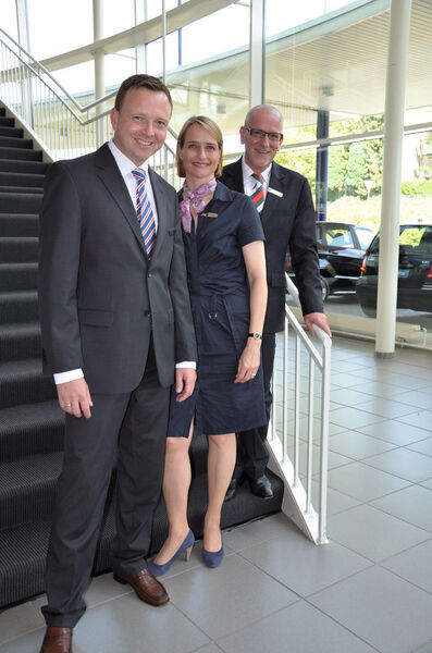 Brachten das Gebraucht- wagengeschäft auf Kurs: (von li.) Verkaufsleiter  Kai Marek, Vertriebsleiterin Gebrauchtwagen Karen Hedtkamp und Centerleiter Frank Krüger. (Archiv: Vogel Business Media)