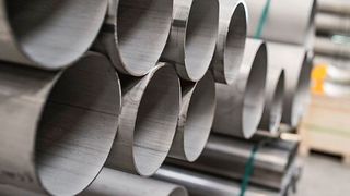 Dpa meldet, dass laut Aussage des Ifo-Instituts mit deutlichen Anstiegen bei den Rohstoffpreisen zu rechnen ist. Denn die Beschaffungskrise mit Blick auf Metalle, Elektronik und Holz habe sich jetzt weiter verschärft. (Bild: R. Evenge)