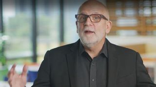 Eddie Capel, President & CEO von Manhattan Associates, eröffnet den Kundenevent Momentum Connect. (Bild: Müller)