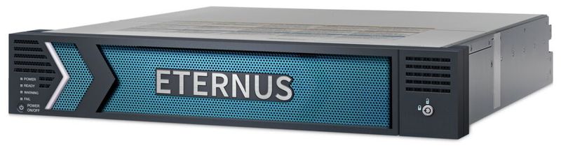All-Flash-Storage der Enterprise-Klasse auch für kleinere Unternehmen soll das Fsas Eternus EP300 bieten. Dabei steht „EP“ in der Modellbezeichnung für „Eco Power“ und soll darauf verweisen, dass das System sehr energieeffizient arbeitet und wenig Platz im Rack belegt. Das 2U-Block-Storage-System mit 24 Einschüben kann mit NVMe-TLC-SSDs zwischen 1,9 und 60 TB oder mit NVMe-QLC-SSDs zwischen 15 und 60 TB geordert werden. Als Einsatzszenarien nennt der Hersteller moderne Workloads wie KI, Virtualisierung, Datenbanken, Kubernetes und geschäftskritische Anwendungen. (Bild: Fsas Technologies)