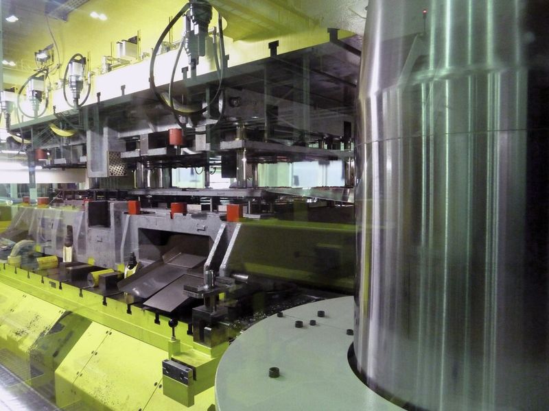Bild 1: Servopressen sind aus der Umformtechnik nicht mehr wegzudenken und sie werden aufgrund ihrer besonderen Eigenschaften auch „salonfähig“. (Bild: Kuhn)