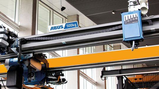 „ABUPowerline“: ein geschlossenes System ohne Kabeldurchhang und Kabelbahnhof.(Bild:  Abus)