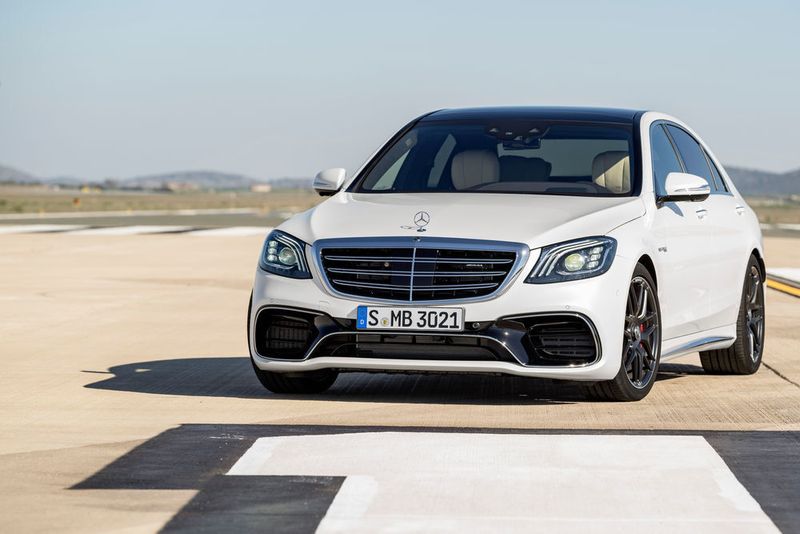 Auch das AMG-Modell erhält ein Lifting und kommt künftig auf 612 PS. (Daimler)