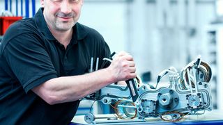 Redevelopment of operating units for valve gate nozzles. (Meusburger)