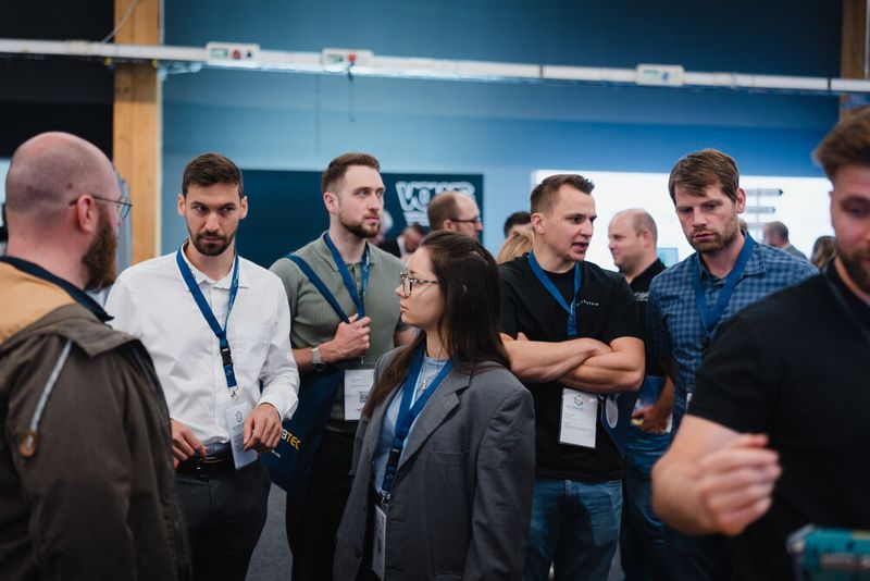 Insgesamt 875 Teilnehmer besuchten die Schraubtec Landshut am 14. Mai 2025 in der Sparkassen Arena. (Bild: Tino Boecher)