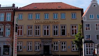 Mobile Device Management aus der Cloud: Am Beispiel der Landeszeitung Lüneburg wird gezeigt, wie sich die mobilen Geräte der Redaktionsmitglieder datenschutzrechtlich sicher verwalten lassen. (Landeszeitung für die Lüneburger Heide / Cortado)