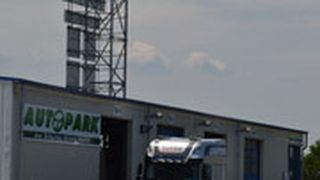 Das Markenzeichen „Autopark“ will Geschäftsführer Erhard Hepp überall bekannt machen. »kfz-betrieb« (Archiv: Vogel Business Media)