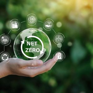 Objectif zéro émission nette : le projet de recherche POLIZERO montre quels jalons politiques la Suisse devrait maintenant poser pour réduire à zéro ses émissions de CO2 d'ici à 2050. (Source : Deemerwha studio - stock.adobe.com)