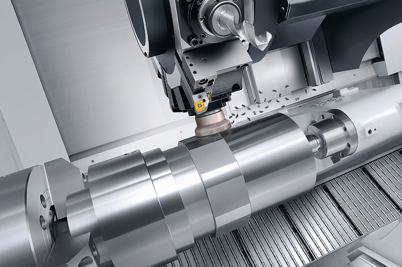 Vom Zwei-Achs-Drehen bis zur Sechs-Seiten-Komplettbearbeitung beherrscht die neue NLX 6000|2000 das gesamte Spektrum des Hochleistungsdrehens. (Bild: DMG Mori)