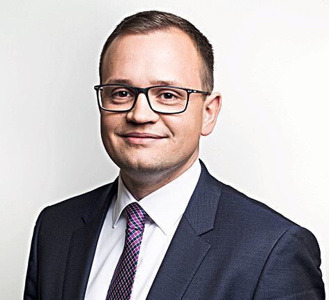 Bastian Witte ist als Consultant für Cassini Consulting in großen IT-Vorhaben des Bundes tätig. Zu seinen fachlichen Schwerpunkten gehören das IT-Programm- und Projektmanagement sowie die Businessprozessanalyse und -optimierung. (Cassini Consulting)