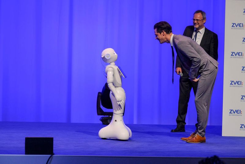 Weitere Impressionen vom ZVEI-Jahreskongress 2017 in Berlin. (ZVEI/Mark Bollhorst; Flickr; CC BY-NC 2.0)