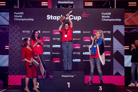 Forklift Women’s World Champion ist 2025 Swetlana Lattermann aus Buchholz.(Bild:  Bert Willer)