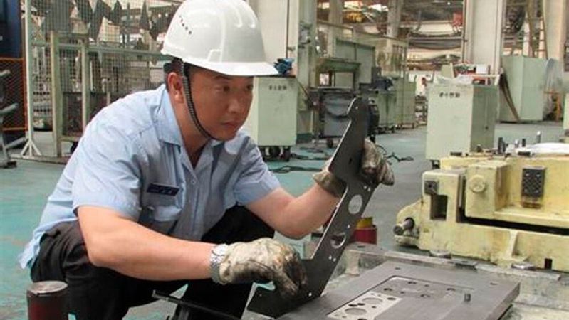 Der Maschinenbau wird derzeit in China kräftig subventioniert. Das drückt die deutschen und europäischen Maschinen- und Anlagenbauer allerdings preislich an die Wand, so der VDMA. (Bild:  Wei Hung)