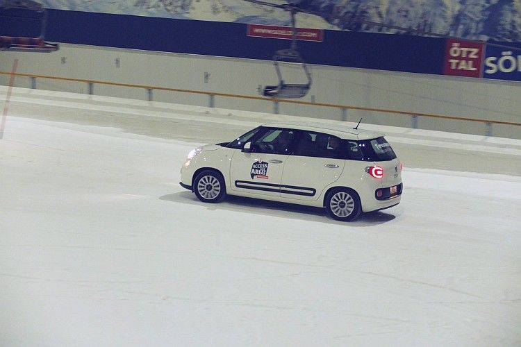... auf einer Skipiste seine Fähigkeiten unter Beweis stellen. (Foto: Rosenow)