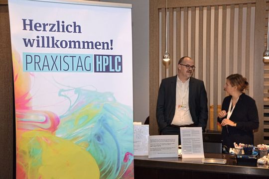 2022 heißt es wieder: „Herzlich willkommen auf dem Praxistag HPLC“ – wie 2019 vor Ort in Berlin. 2022 heißt es wieder: „Herzlich willkommen auf dem Praxistag HPLC“ – wie 2019 vor Ort in Berlin.