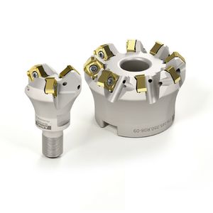 Das FT-Planfräs-System von Arno Werkzeuge ist sehr stabil und zeichnet sich durch einen weichen Schnitt sowie seine hohe Laufruhe aus. Das schont die Spindel und schafft gute Oberflächenqualitäten, was Kneer-Mechanik sehr zu schätzen weiß.(Bild:  Arno Werkzeuge)