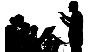 Wer alle IT-Prozesse dirigieren will, kann ein Orchestrierungs-Tool gebrauchen. System Center Orcahstrator von Microsoft steht mit allen Verwaltungs-Modulen des Herstellers in Verbindung.  (Bild: Tom Win/Pixelio)