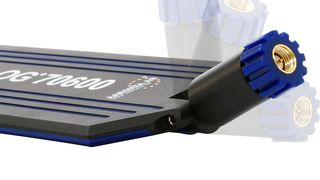 Knickgelenk für einen Winkel von 0 bis 90 Grad. (Aaronia AG)