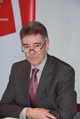 „Auch in der Außenwirtschaft gilt: Wir brauchen nicht mehr Förderung, sondern weniger Bürokratie.“ Dr. Gerhard Eschenbaum, stellvertretender Hauptgeschäftsführer der IHK Düsseldorf (Archiv: Vogel Business Media)