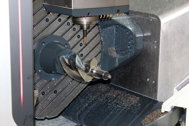 Maschinen in Aktion auf der DMG Mori Hausausstellung in Pfronten. (Sonnenberg)