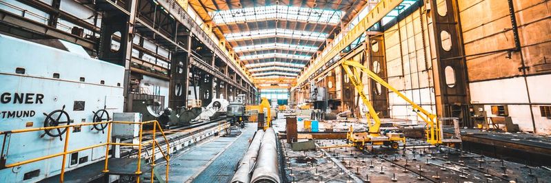 Um die Sicherheit bei der Vernetzung von Maschinen und Steuerungen zu gewährleisten, ist eine digitale Identität notwendig - und das am besten bereits in der Produktion.(Bild:  gemeinfrei / Pexels)