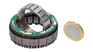 Servomotors without housings can be used very efficiently in confined spaces. (Image:TQ-Robotics)