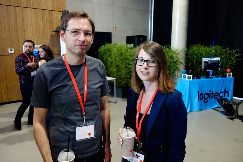 Für das computation Systemhaus sind Oliver Fischer und Julia Elleser vertreten. (Bild: IT-BUSINESS)