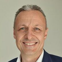 Christian Baum ist gelernter Karosserie- und Fahrzeugbaumeister.(Bild:  Saint Gobain)