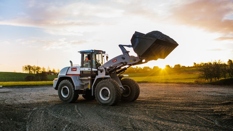 Danfoss Power Solutions hat eine neue Software für Fahrzeuge mit hydrostatischem Getriebe entwickelt. (Bild:  Danfoss Power Solutions)