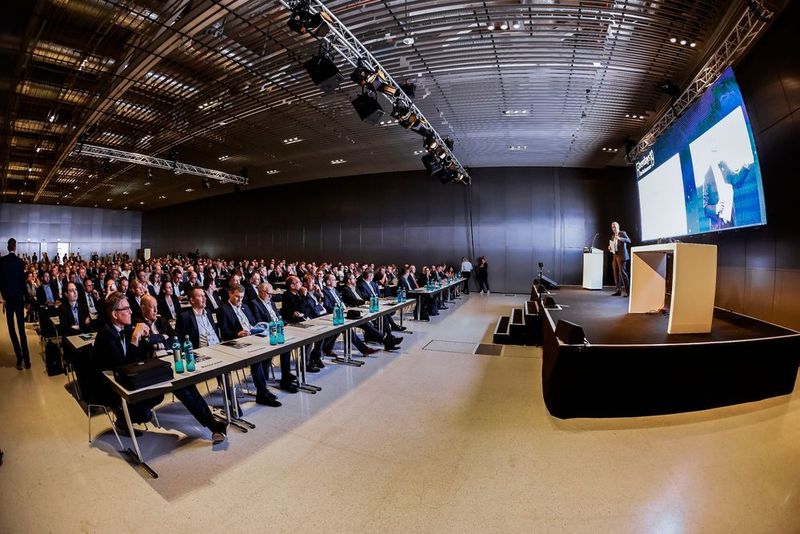 Rund 3.000 Besucher kamen zu den FIBERDAYS19 nach Wiesbaden. (BREKO / Hattendorf)