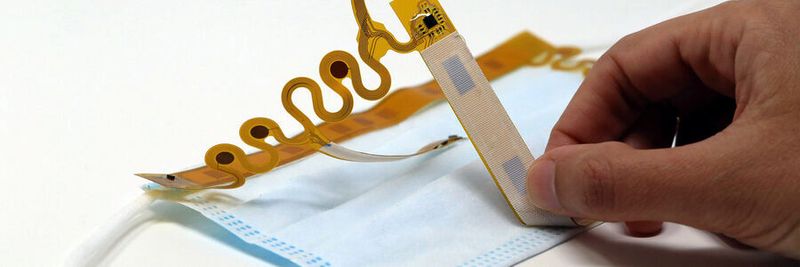 A new sensor developed at MIT could make it much easier to ensure a good face mask fit. The sensor, which measures physical contact between the mask and the wearer’s face, can be applied to any kind of mask. A new sensor developed at MIT could make it much easier to ensure a good face mask fit. The sensor, which measures physical contact between the mask and the wearer’s face, can be applied to any kind of mask.